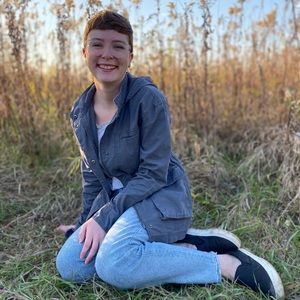 Meet your Posher, Caitlin